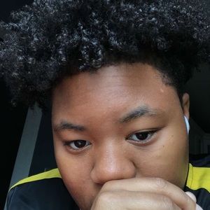 Meet your Posher, Shay